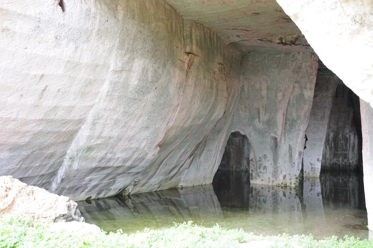 Water inside a quarry cave in the Neapolis park